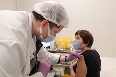 Ракова: Ежедневно в Москве вакцинируются около 27 тыс. человек