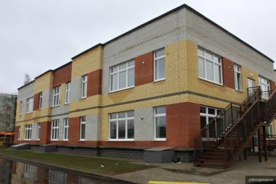 1,7 млн рублей выделят на завершение строительства детского сада в Пскове