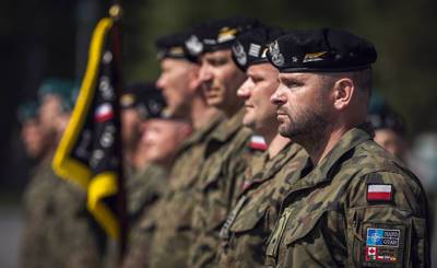 Onet (Польша) секретная армия Качиньского. Риторика председателя польской правящей партии вселяет тревогу