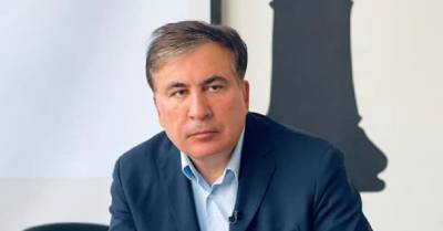 Объявивший месяц назад голодовку Саакашвили согласился на медпомощь