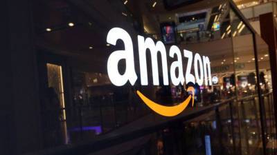 Чистая прибыль Amazon в третьем квартале 2021 году упала почти в два раза