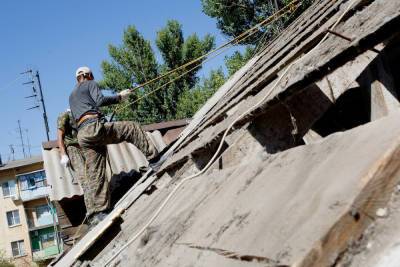 Волгоградцам объяснили, какие работы обязана делать УК по ремонту крыши