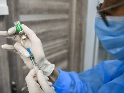 Вакцинация от COVID-19. В Украине сделали 17 млн прививок