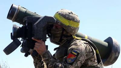 Пентагон призвал союзников США снять ограничения на поставки оружия Украине