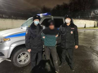 Рязанские полицейские задержали на улице Толстого мужчину, угрожавшего супруге расправой