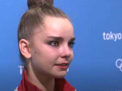 «Винер-Усманова не сдержалась, намекая на судей»: еще одна гимнастка удивилась «серебру» Авериной на ЧМ в Китакюсю