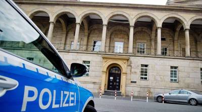 В Германии эвакуировали людей из-за угрозы взрыва в нескольких судах