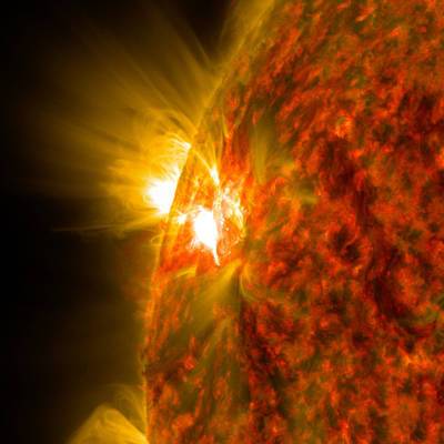 Ученые зафиксировали сразу 14 вспышек на Солнце