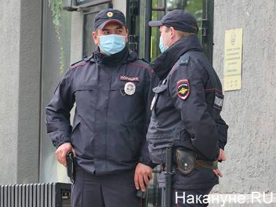 Уралец получил срок за нападение на полицейского, просившего его надеть маску