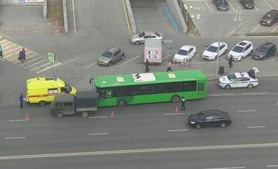 В Тюмени на Московском тракте в автобусе пострадала женщина