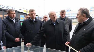 Лукашенко поручил активнее производить в Белоруссии электробусы