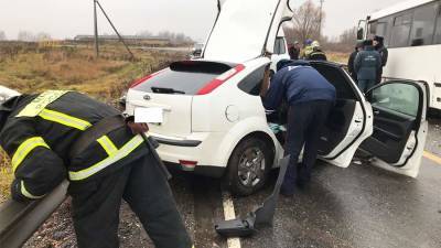 В ДТП с автобусом и легковушкой в Ивановской области пострадали десять человек