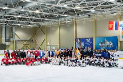 Детская команда из Ленобласти взяла бронзу в турнире по инклюзивному хоккею