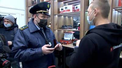 Салону массажных кресел в Москве грозит закрытие из-за несоблюдения COVID-мер