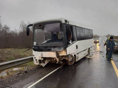 Восемь человек пострадали в аварии с участием автобуса в Ивановской области