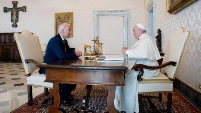 Встреча Джо Байдена с папой Франциском длилась около полутора часов
