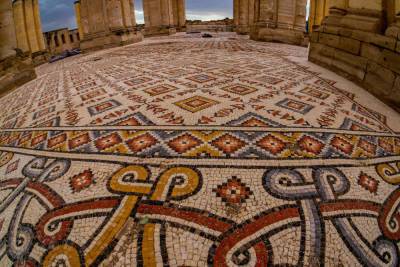 В Иерихоне завершена реставрация одной из крупнейших мозаик мира