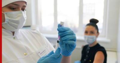 В правительстве рекомендовали предоставить россиянам выходные для вакцинации