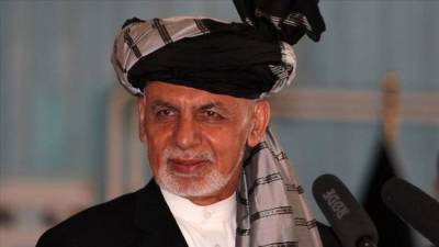 СМИ: Экс-президент Афганистана бежал в ОАЭ через Узбекистан