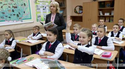 Лукашенко поздравил педработников с Днем учителя: ваш труд - великая миссия