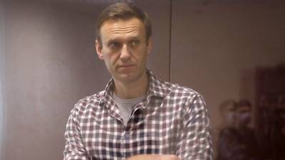 Алексей Навальный - Максим Облендер - «Продал ценности» и стал оппозиционером: Какие «грехи» Запад простил Навальному не глядя - 5-tv.ru - Россия