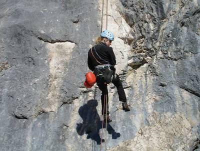 Альпинист Коховец рассказал о сложностях новичков при спуске с горы