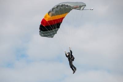 В Бузулуке из-за нераскрывшегося парашюта погиб 20-летний парень