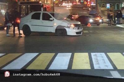 В центре Рязани произошла серьёзная авария с участием Renault