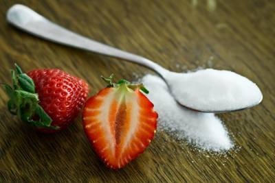 Россияне вчетверо превышают норму потребления сахара