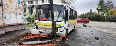 В Ангарске 14 человек пострадали в ДТП с рейсовым автобусом