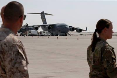 На авиабазу США в Афганистане прилетели военные самолеты
