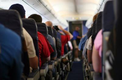 В Общественном совете «Аэрофлота» запрет для полных людей сидеть у аварийного выхода объяснили их «неуклюжестью»