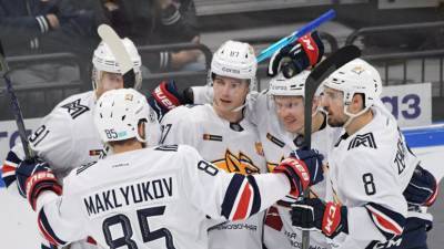 «Металлург» обыграл московское «Динамо» и одержал 10-ю победу подряд в КХЛ