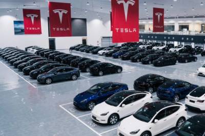 Tesla впервые продала за квартал более 240 тыс. автомобилей