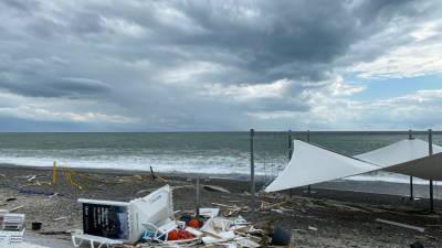 Экстренное предупреждение объявили власти Сочи из-за смерчей над морем