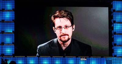 Сноуден высмеял публикацию "досье Пандоры" об офшорах мировых лидеров