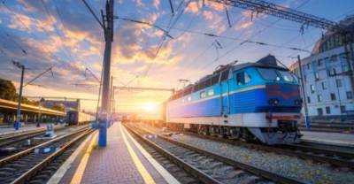 В Украине с 31 октября поезда будут курсировать по зимнему времени