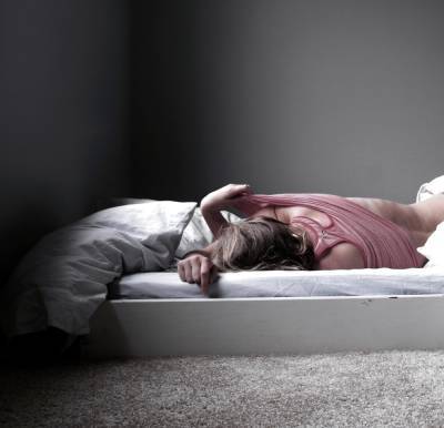 «Так спать нельзя!»: какие позы для сна учёные-медики считают неправильными - Русская семерка
