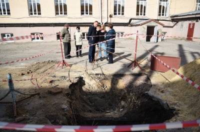 Катакомбы обнаружили в школьном дворе Новочеркасска 29 октября