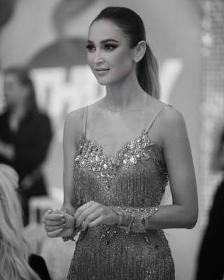 Ольга Бузова назвала стоимость откровенного наряда для премии Moda Topical Style Awards 2021