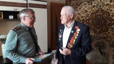 Участник боев за Южный Сахалин Вячеслав Гаврилов отмечает 95-летие