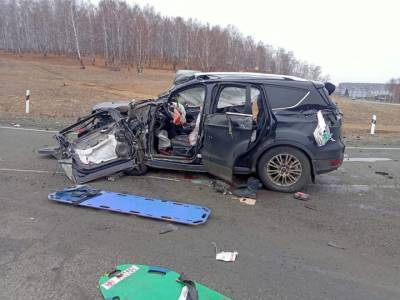 В Башкирии в столкновении иномарки и рефрижератора погиб человек