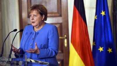 Меркель назвала самые тяжелые кризисы в годы ее канцлерства