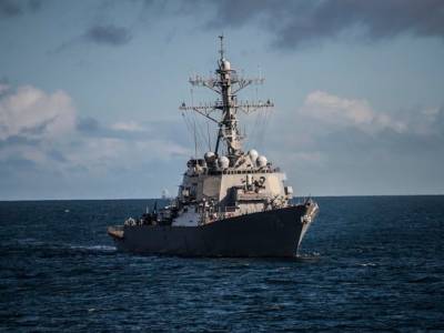Российские военные начали следить за американским эсминцем USS Porter в Черном море