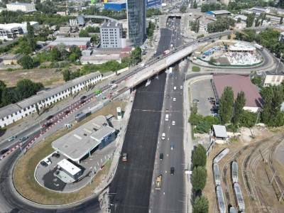 В Киеве на Каховском путепроводе частично ограничат движение транспорта