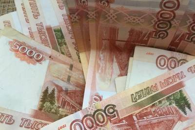 300 тысяч рублей списал аферист у смолянки из дорогобужской деревни