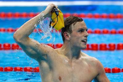 Олимпийский чемпион из Австралии подарил медаль российскому волонтёру на этапе Кубка мира в Казани