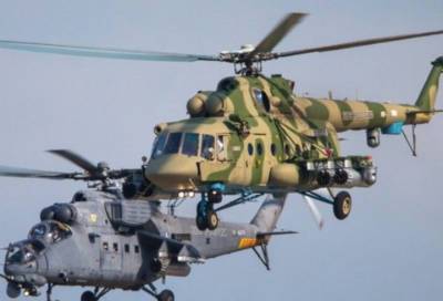 В Ленинградской области летчики в ходе тренировки принудили к посадке вертолет-нарушитель