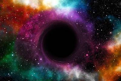 В Млечном Пути обнаружена странная черная дыра и мира