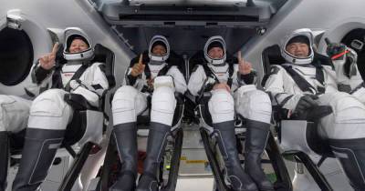 Поломка туалета заставит астронавтов NASA справлять нужду в скафандры